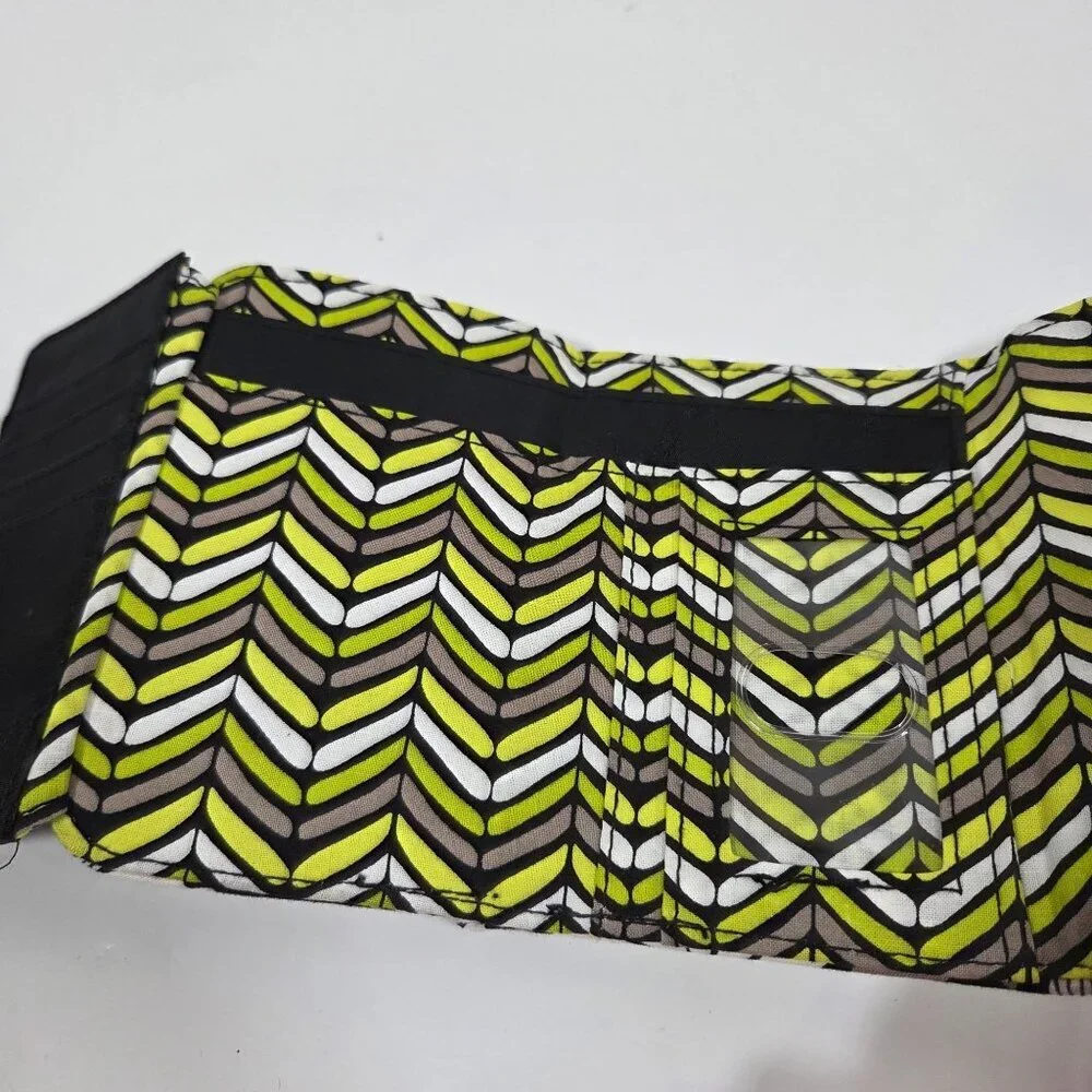 Vera Bradley Women's Zip Up Wallett retired Citron pattern